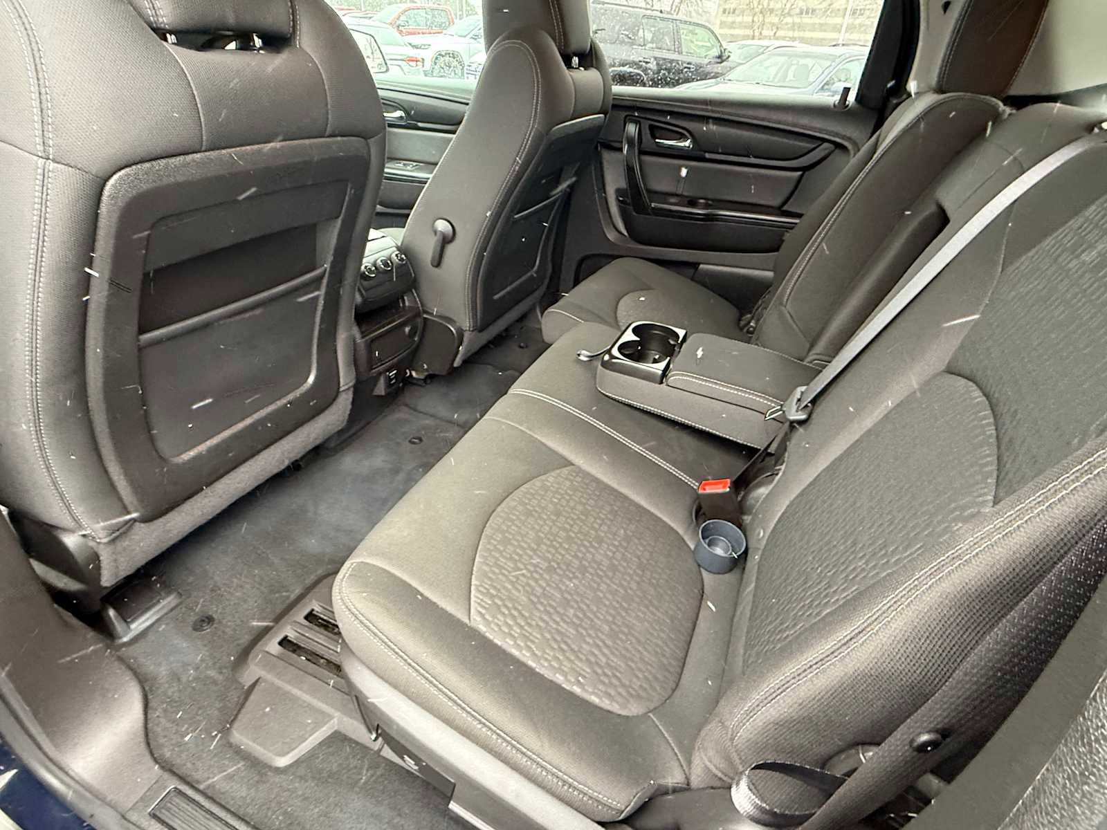 Used 2015 GMC Acadia SLE image 17