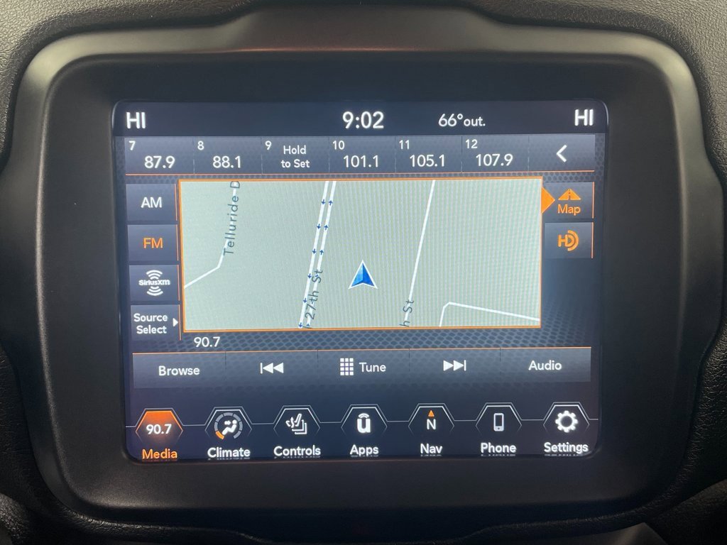 Used 2018 Jeep Renegade Limited w/ UConnect 8.4 Nav Group image 18