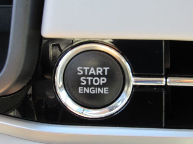Used 2024 Mitsubishi Outlander SEL FWD image 26