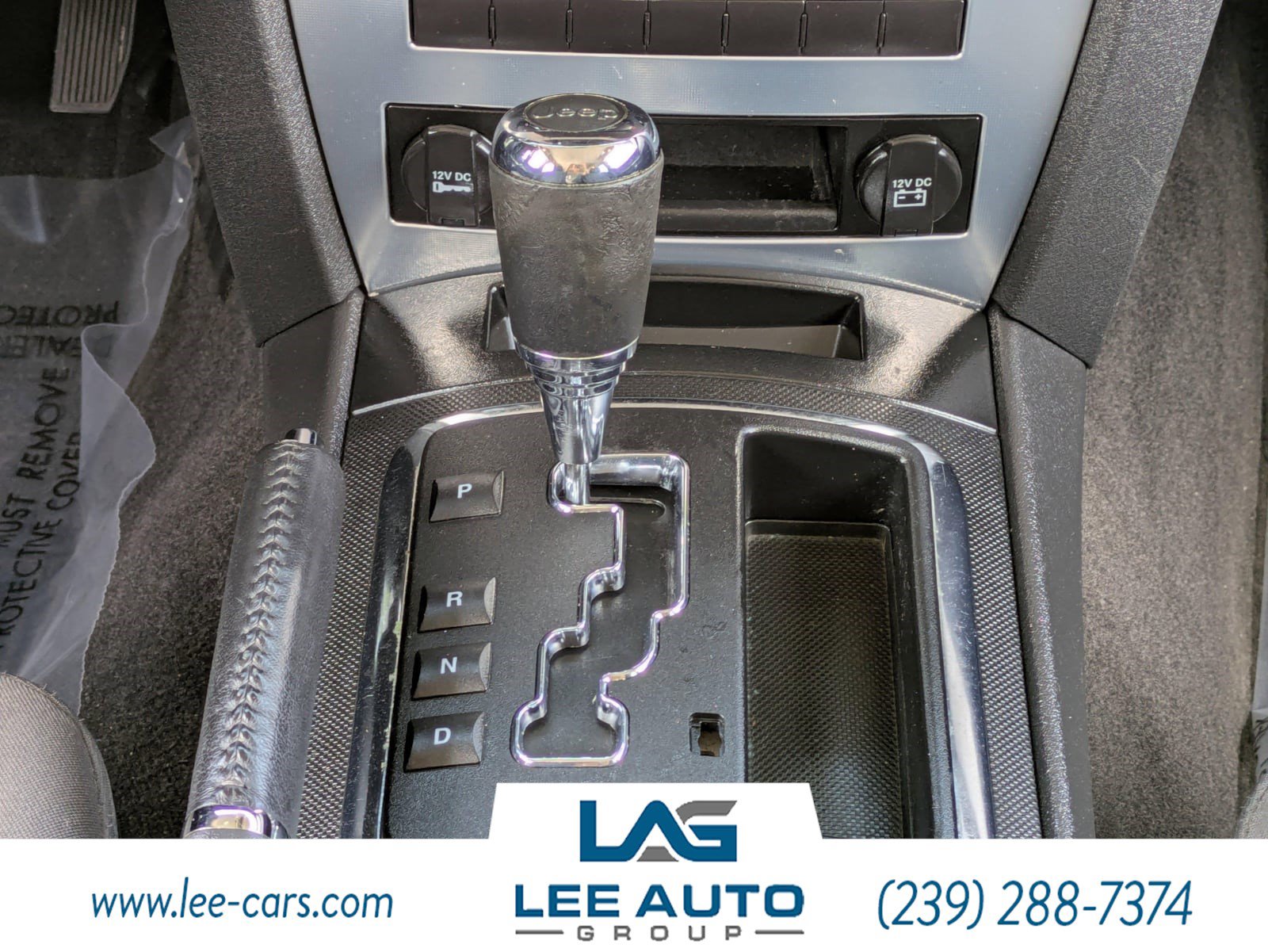 Used 2010 Jeep Commander Sport RWD image 15