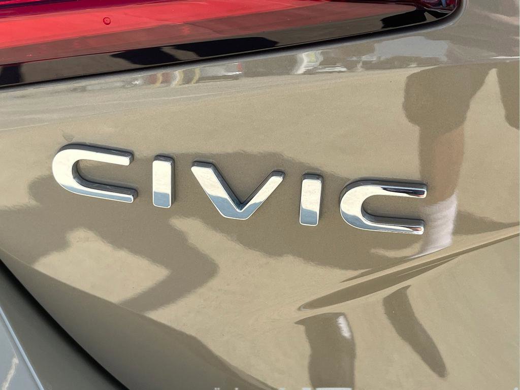 Used 2025 Honda Civic Sport Touring image 14