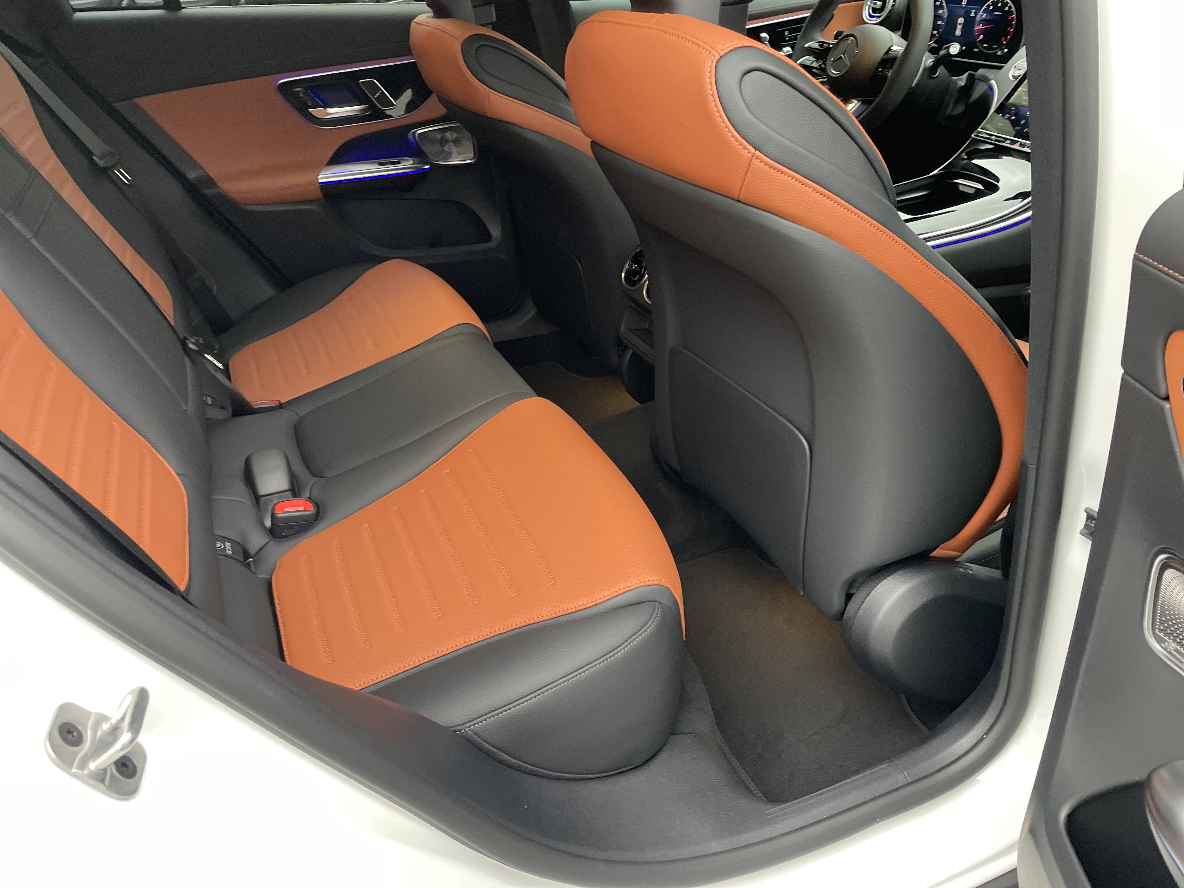 New 2026 Mercedes-Benz GLC 300 4MATIC image 39