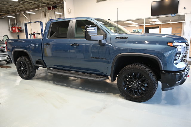 New 2026 Chevrolet Silverado 2500 LT w/ Trail Boss Package AWD/4WD image 4