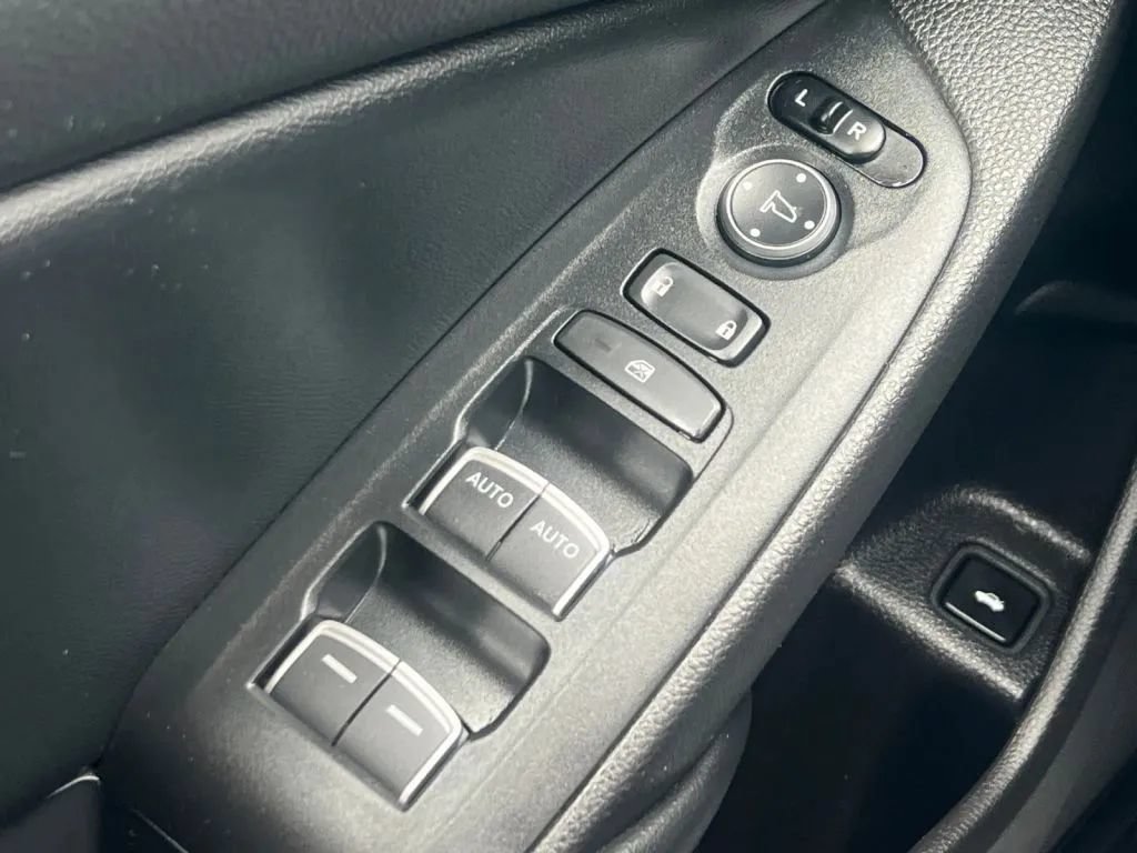 Used 2018 Honda Accord Touring image 48