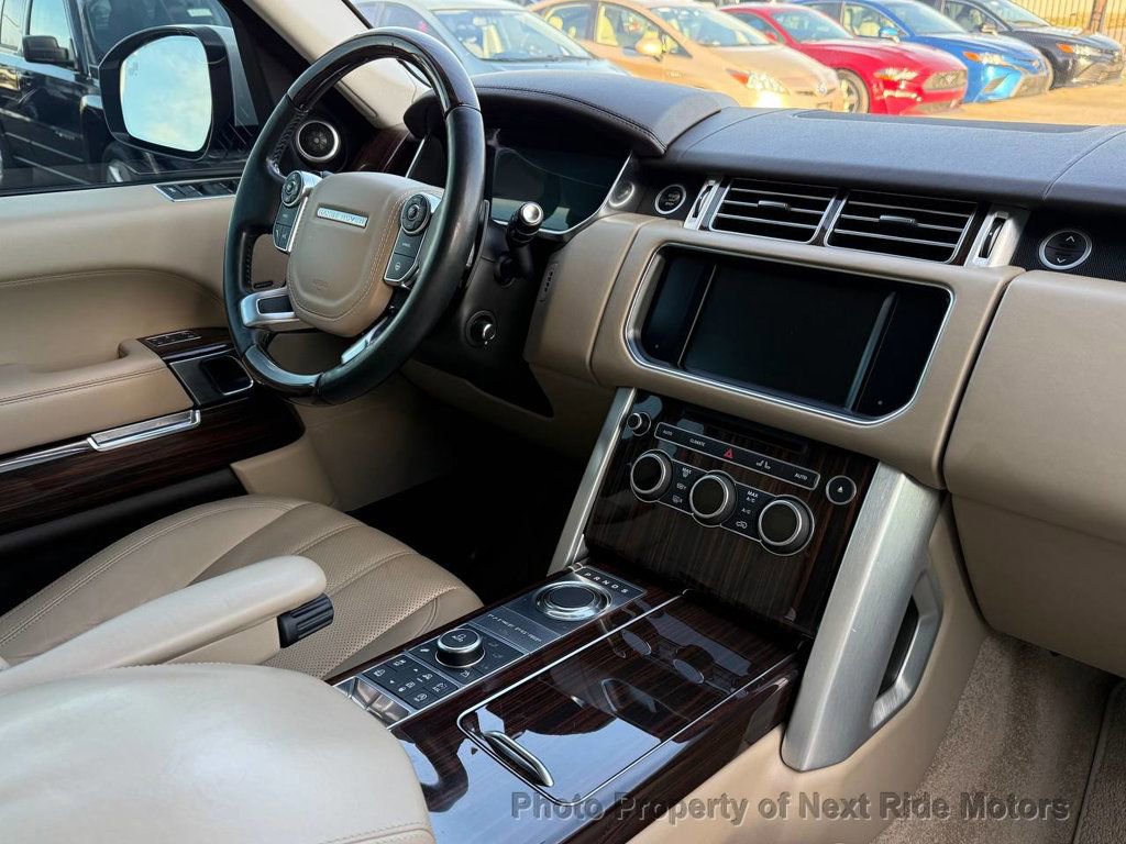 Used 2016 Land Rover Range Rover HSE image 15