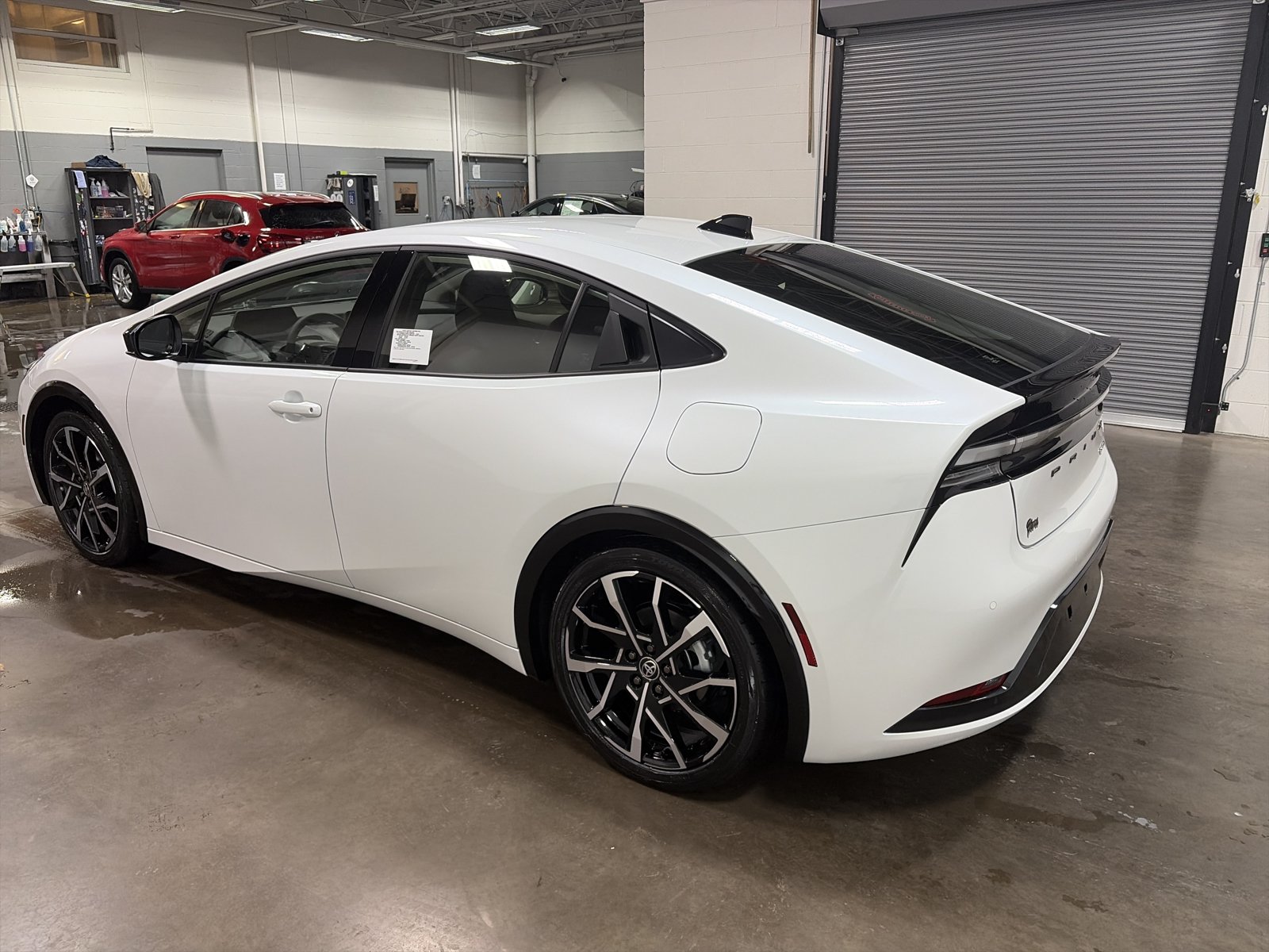 New 2026 Toyota Prius Plug-In Hybrid FWD image 5