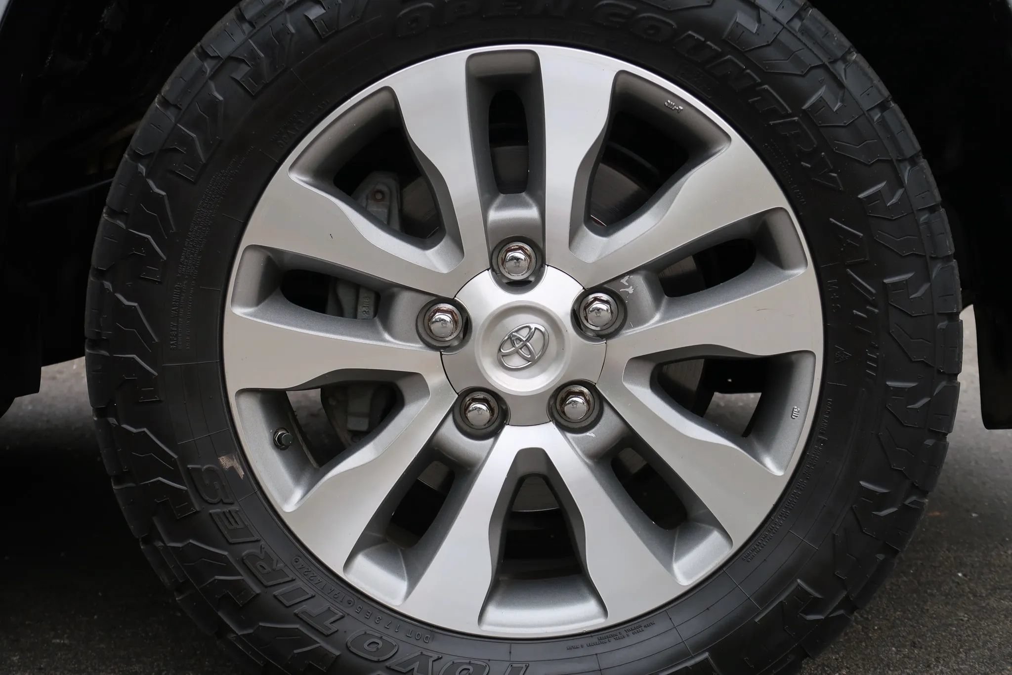 Used 2017 Toyota Sequoia Limited w/ Safety & Convenience Package AWD/4WD image 14