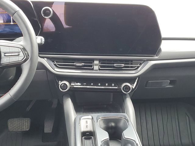 Used 2024 Chevrolet Equinox EV RS image 23