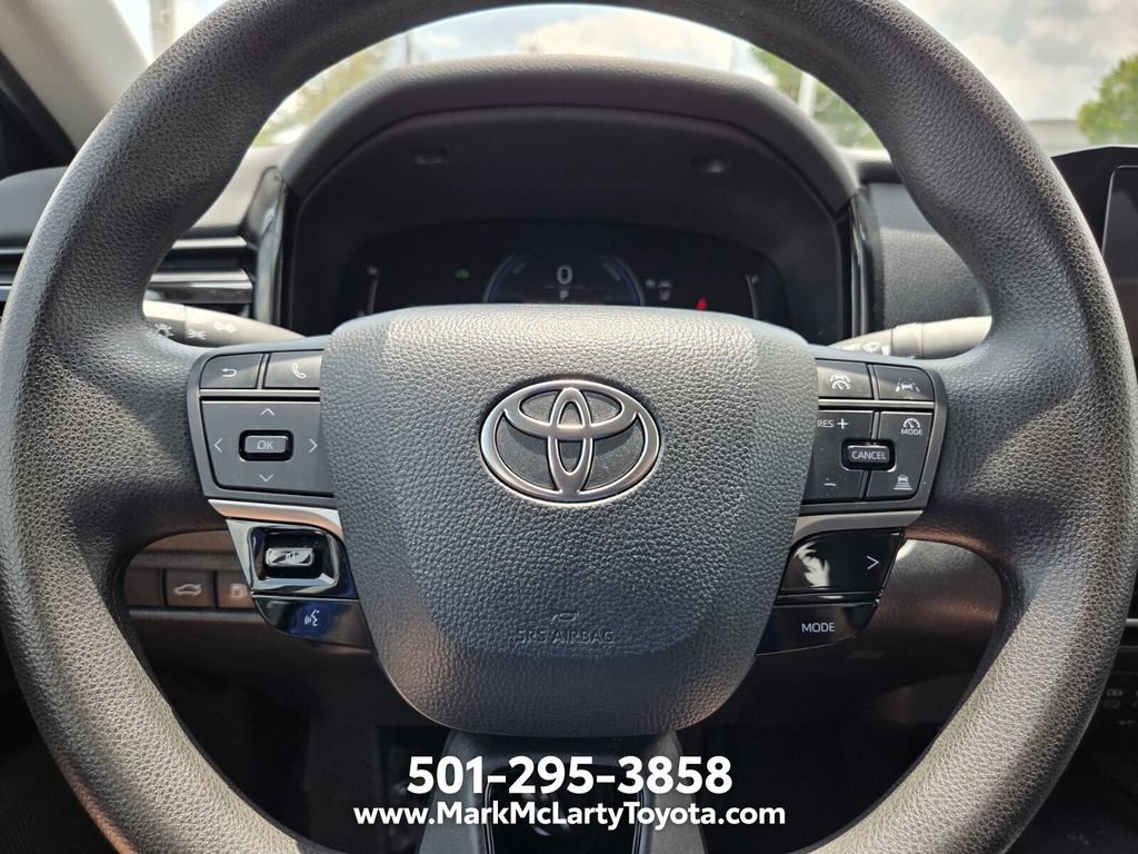 Used 2025 Toyota Camry LE FWD image 20