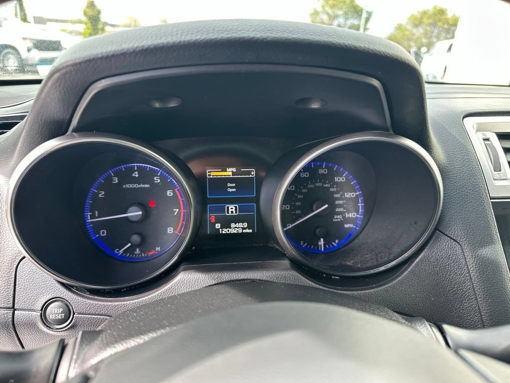 Used 2017 Subaru Outback 2.5i Premium AWD/4WD image 18