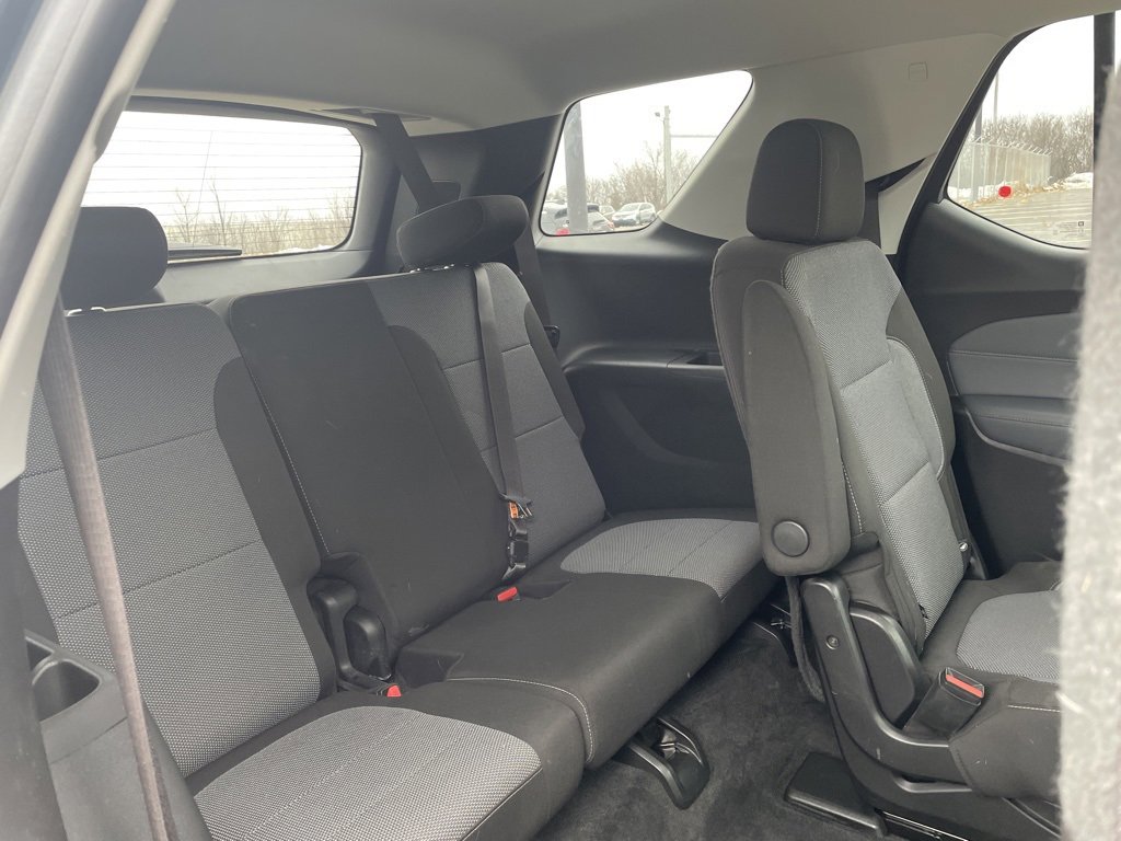 Used 2020 Chevrolet Traverse LT image 16