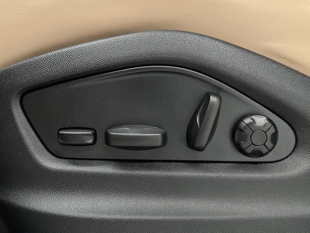 Used 2025 Porsche Cayenne GTS image 12