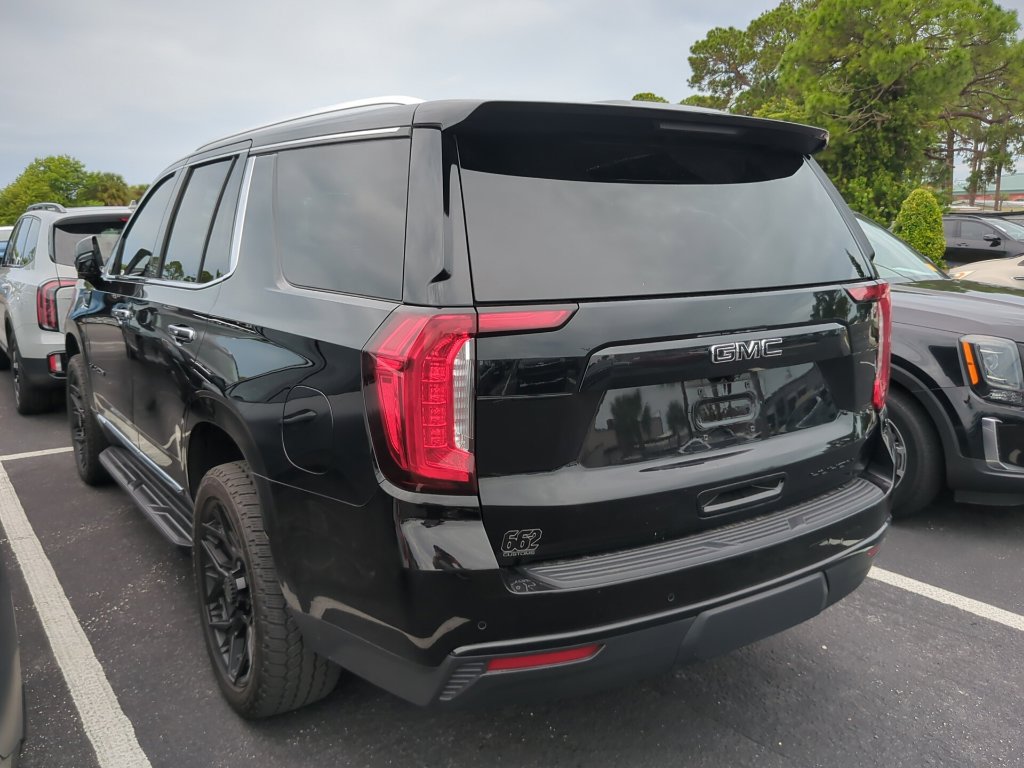 Used 2022 GMC Yukon SLT w/ SLT Premium Package AWD/4WD image 7