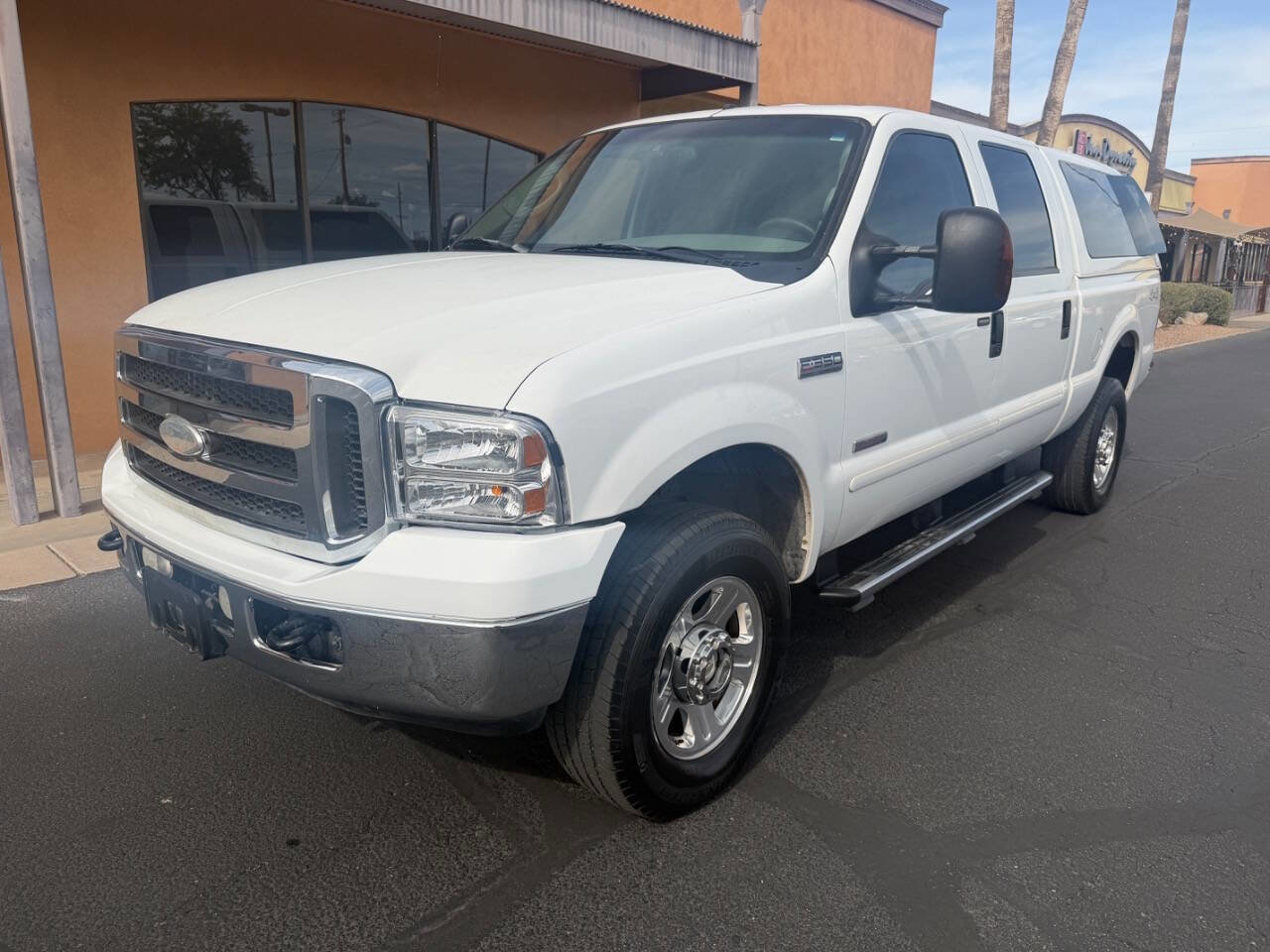 Used 2005 Ford F350 Lariat image 2