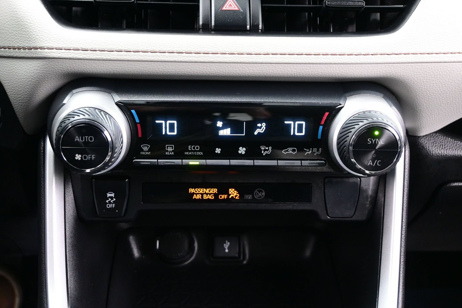 Used 2022 Toyota RAV4 XLE w/ Convenience Package AWD/4WD image 21