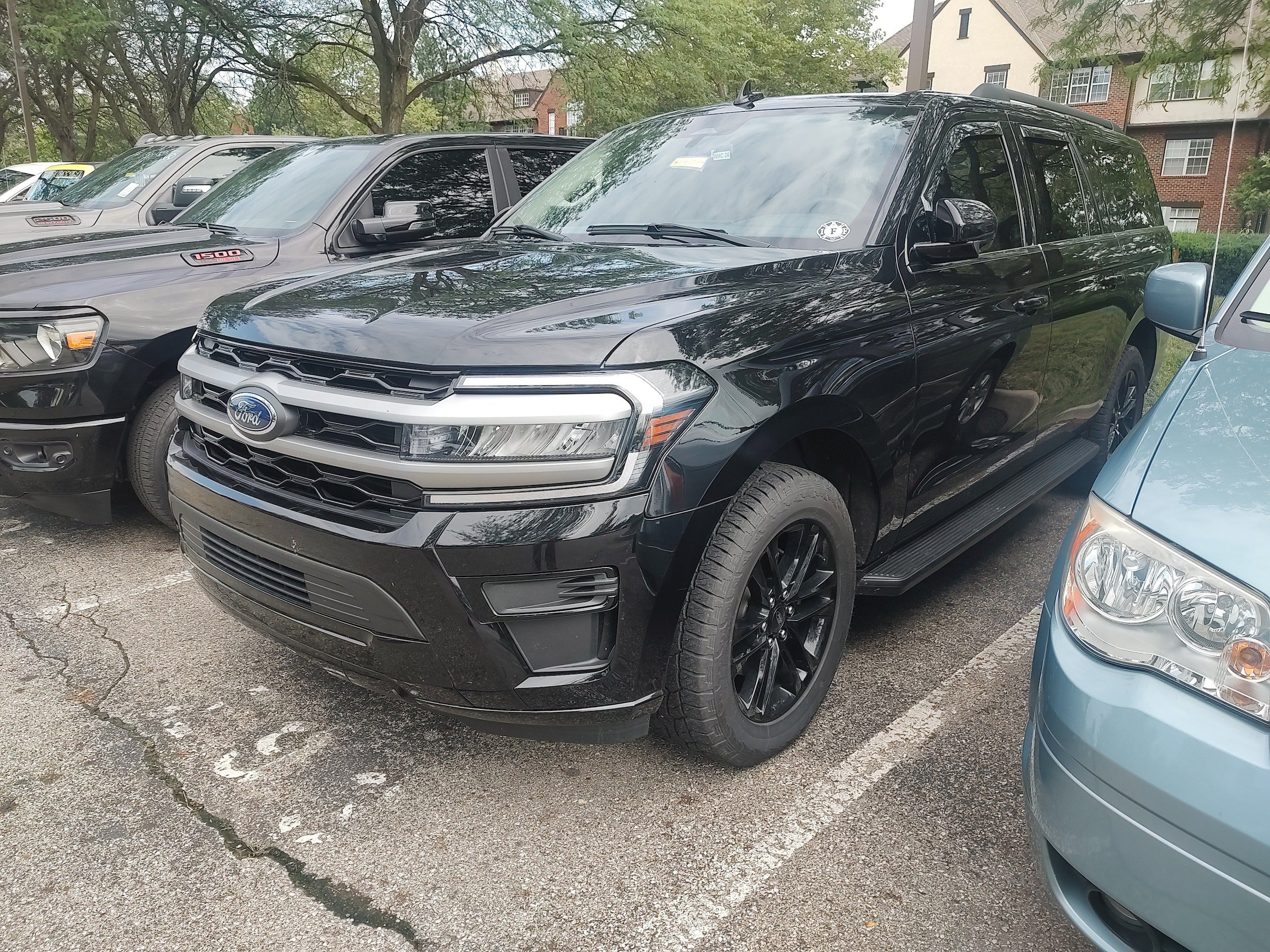 Used 2024 Ford Expedition Max XLT AWD/4WD image 1