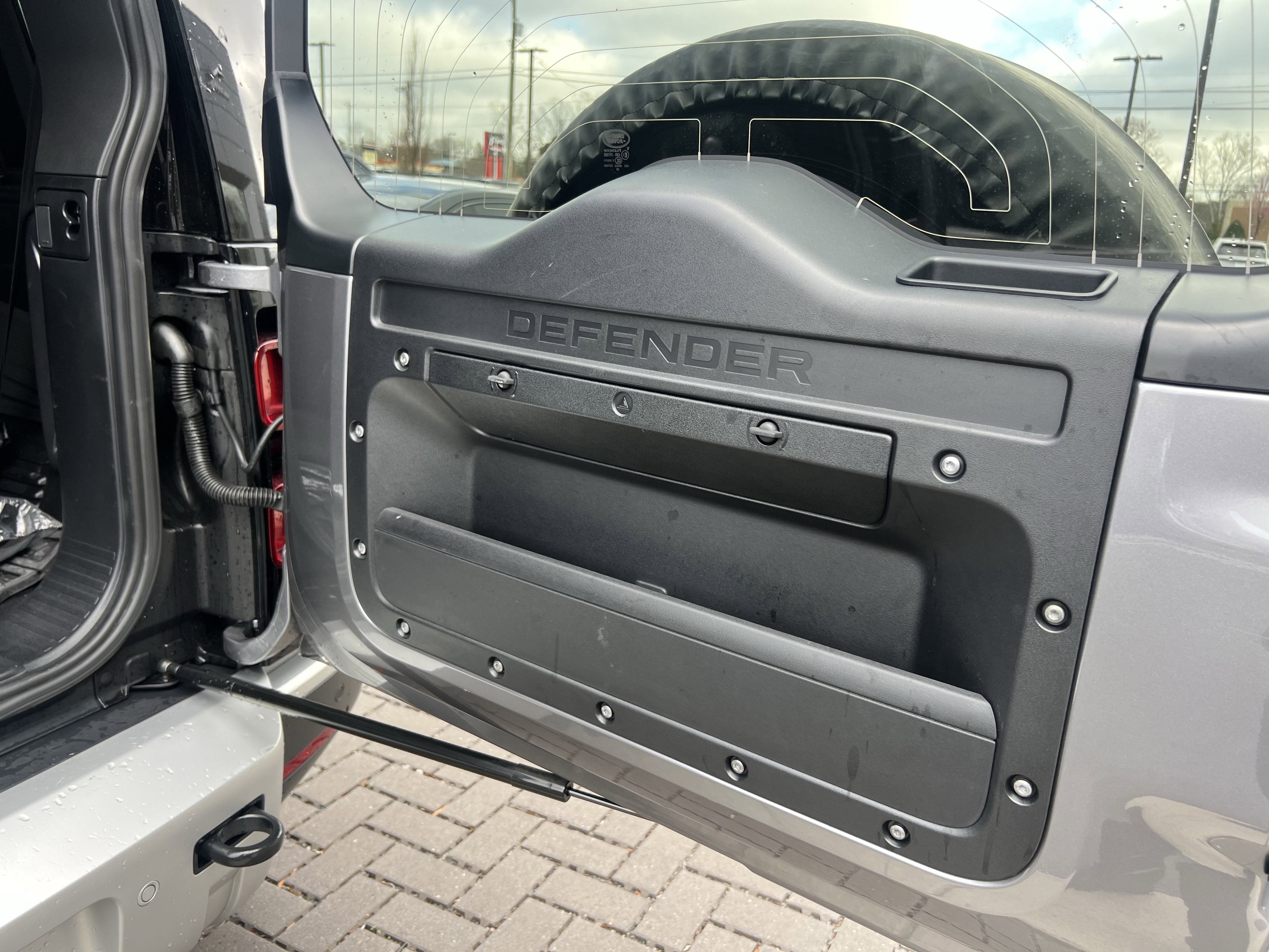 Certified 2024 Land Rover Defender 110 S AWD/4WD image 37