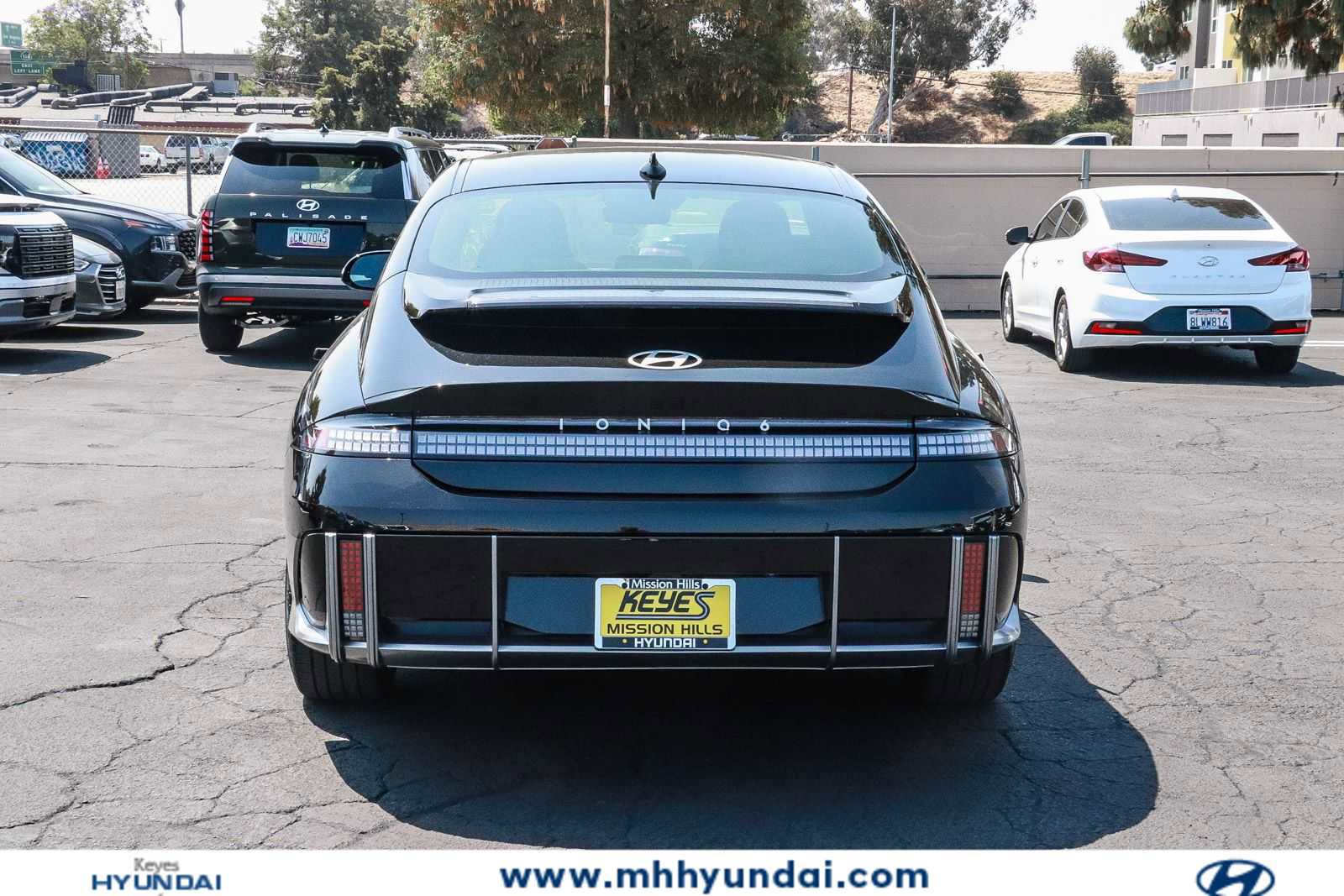 Used 2024 Hyundai Ioniq 6 Limited RWD image 3