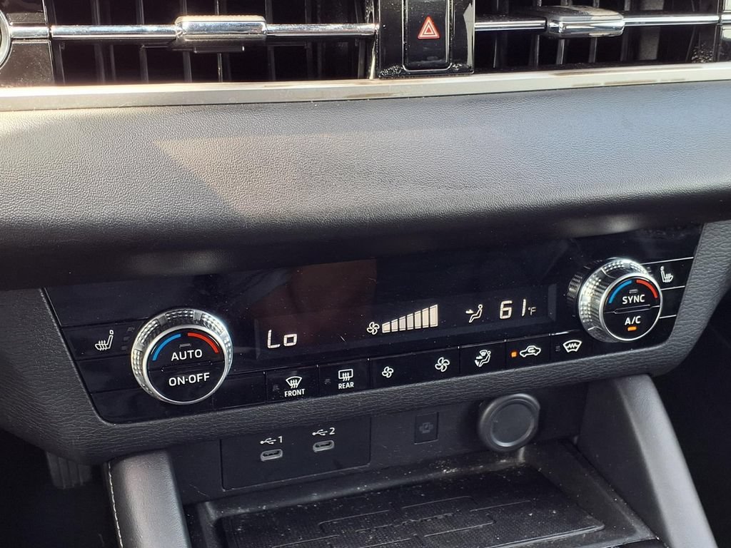 Used 2025 Mitsubishi Outlander SE AWD/4WD image 10