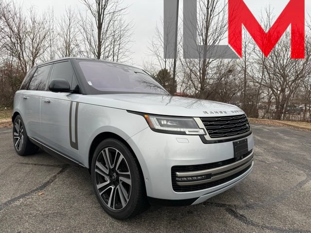 Used 2023 Land Rover Range Rover SE AWD/4WD image 1