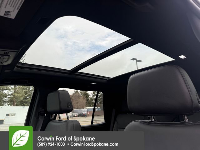 Used 2024 Chevrolet Tahoe Z71 w/ Luxury Package image 37