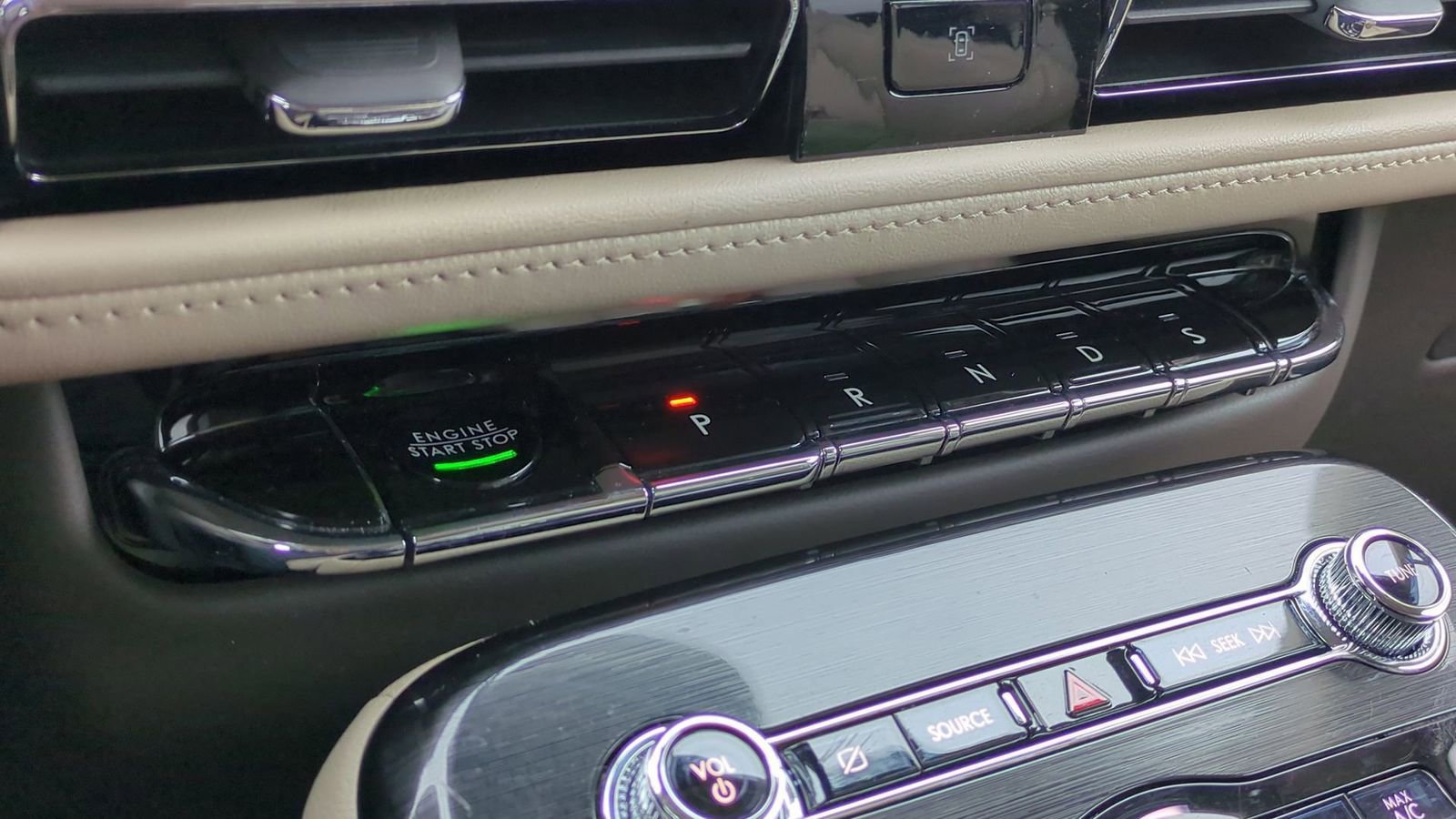 Used 2022 Lincoln Nautilus Reserve image 38