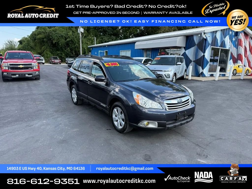 Used 2010 Subaru Outback 2.5i Premium AWD/4WD image 1