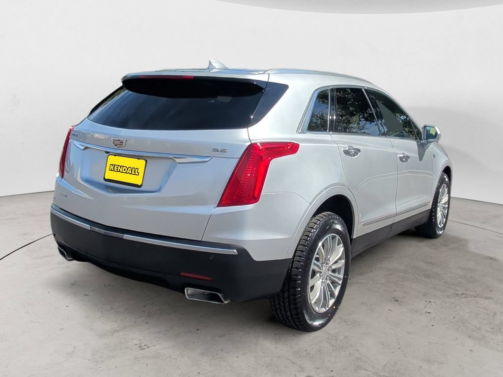 Used 2018 Cadillac XT5 Luxury w/ Driver Awareness Package AWD/4WD image 5