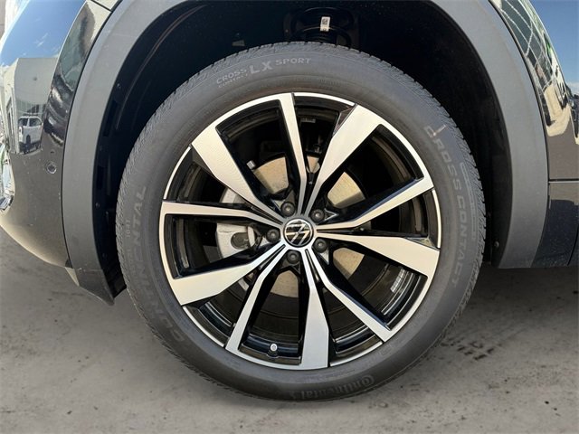 New 2025 Volkswagen Atlas SEL Premium R-Line image 14