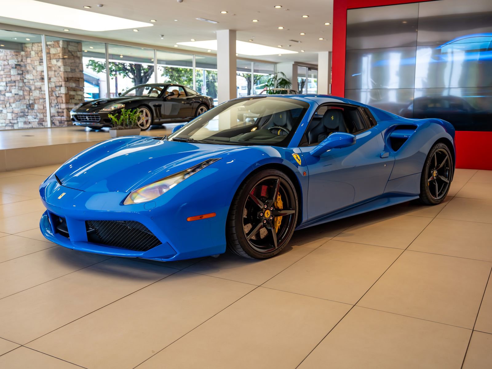 Used 2017 Ferrari 488 Spider RWD image 29