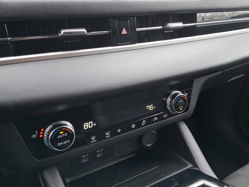 Used 2025 Mitsubishi Outlander SE AWD/4WD image 29