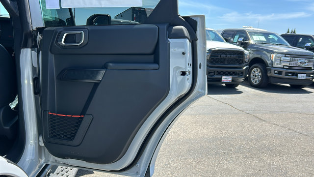 New 2026 Ford Bronco Raptor w/ Interior Carbon Fiber Pack AWD/4WD image 12