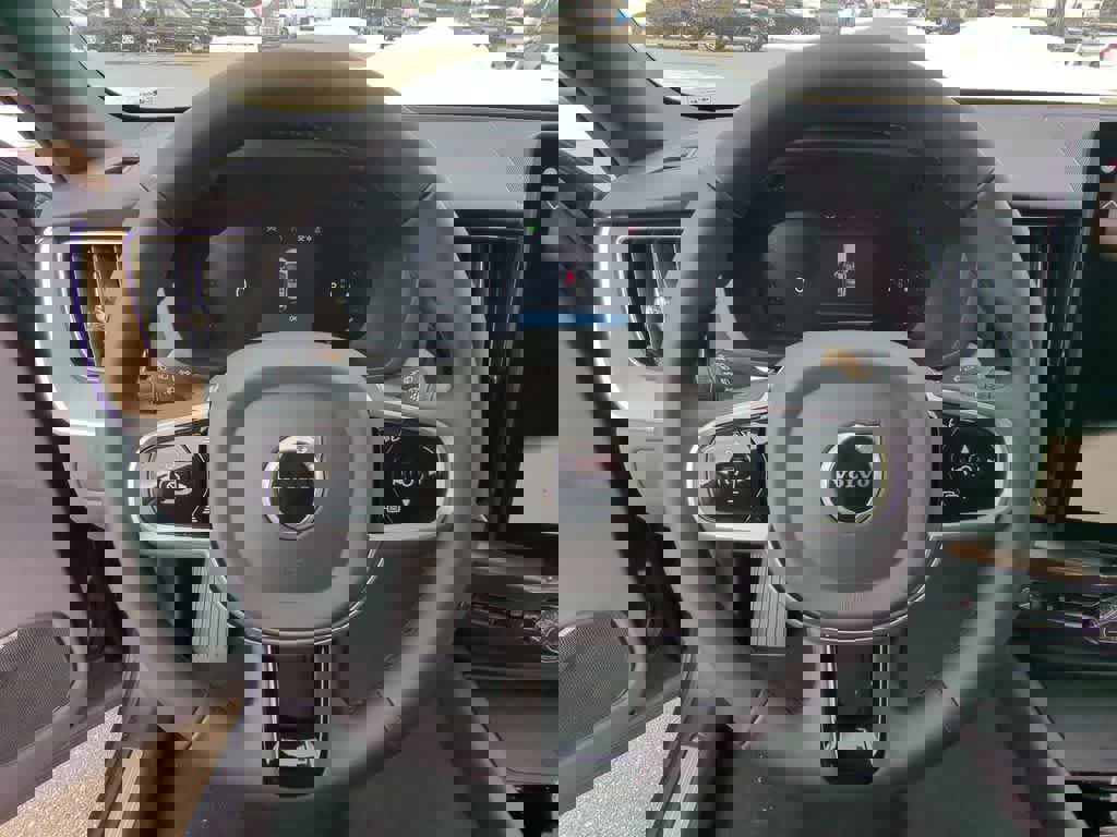 New 2026 Volvo XC60 B5 Plus w/ Protection Package Premier image 21