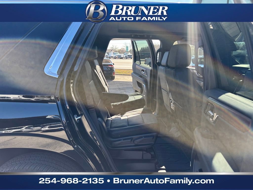New 2026 GMC Yukon Denali w/ Sun & Power Step Package image 15