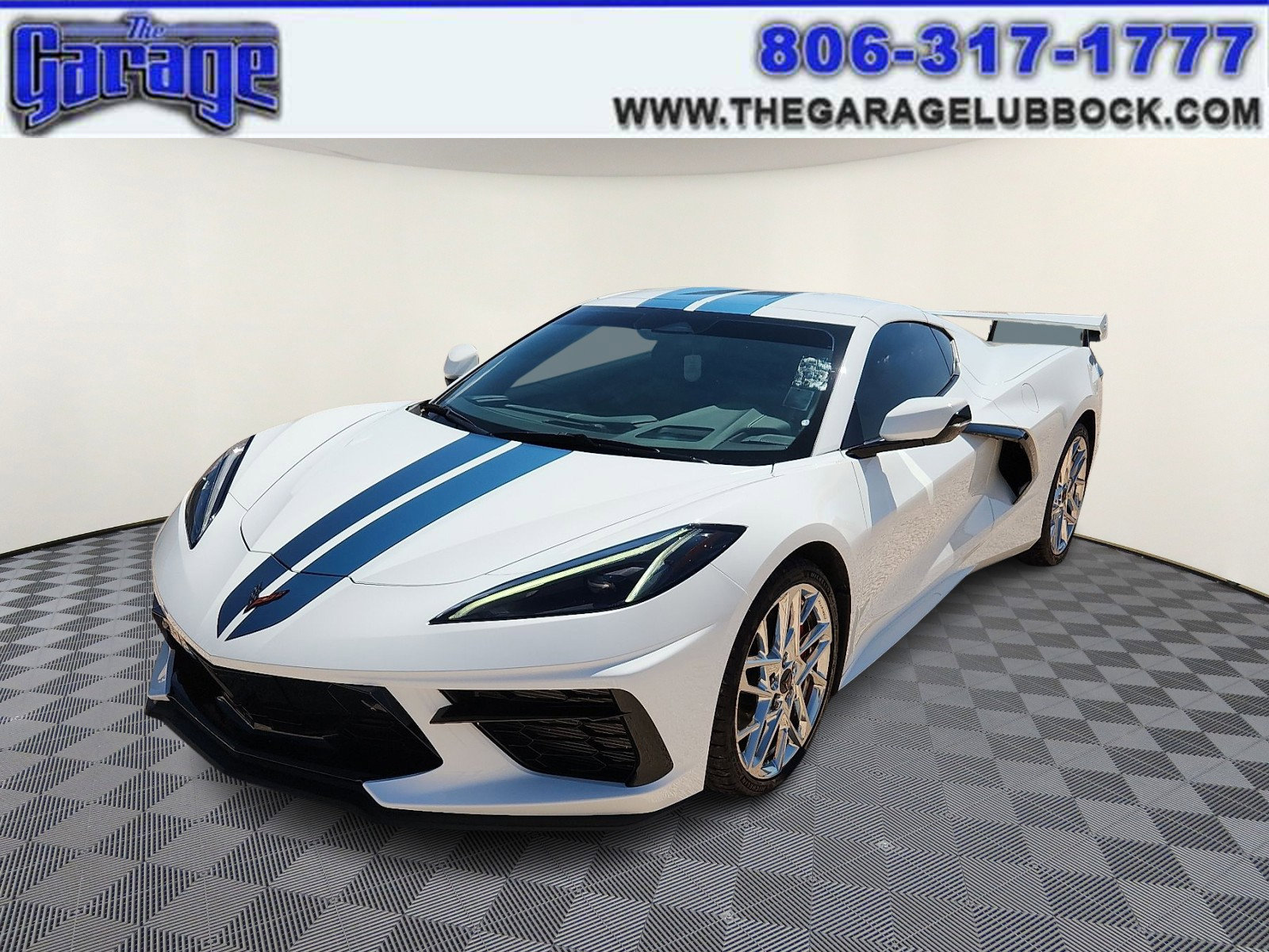 Used 2024 Chevrolet Corvette Stingray Preferred Cpe w/ Z51 Performance Package image 1