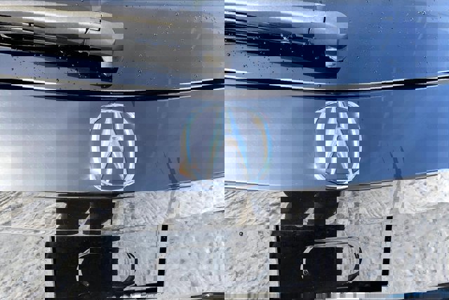 Used 2023 Acura MDX SH-AWD w/ Technology Package image 32