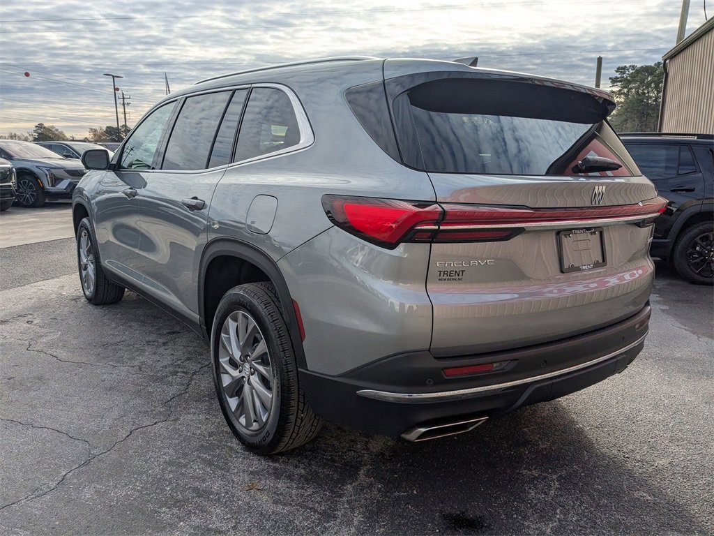 Certified 2025 Buick Enclave Preferred w/ Power Package image 3