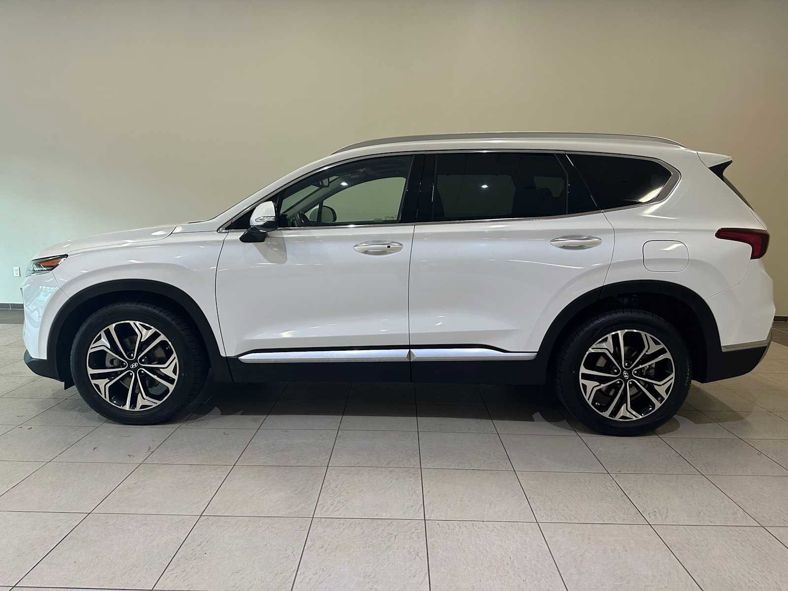Used 2020 Hyundai Santa Fe SEL AWD/4WD image 3