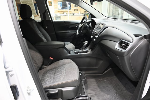 Used 2022 Chevrolet Equinox LT image 10