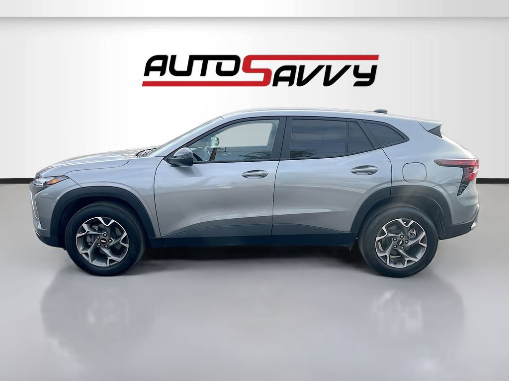 Used 2024 Chevrolet Trax RS FWD image 4