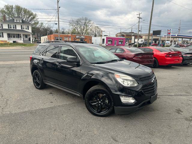 Used 2017 Chevrolet Equinox LT w/ Midnight Edition image 2