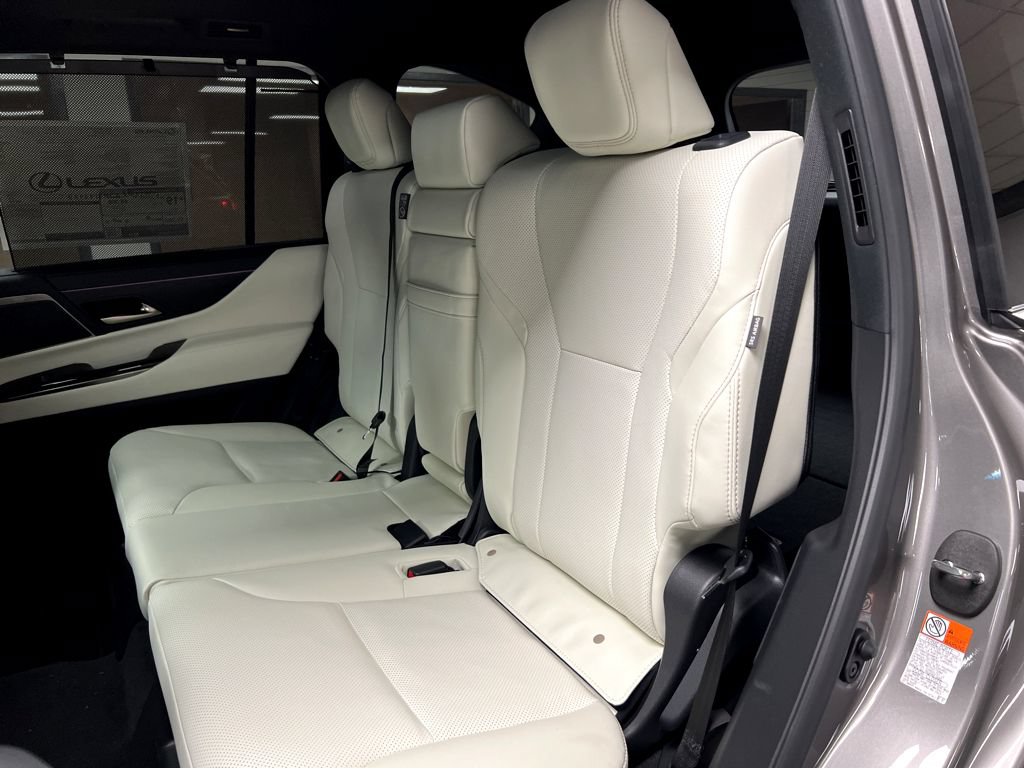 New 2026 Lexus LX 600 4WD w/ Accessory Package (2T) image 20