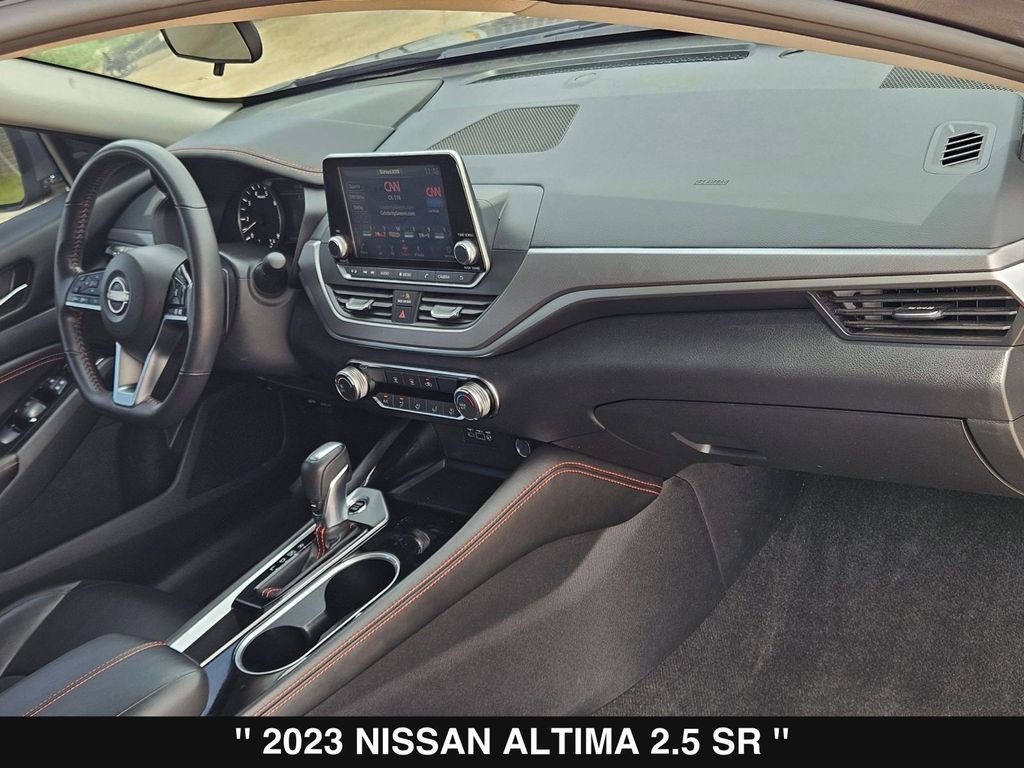 Used 2023 Nissan Altima 2.5 SR FWD image 29