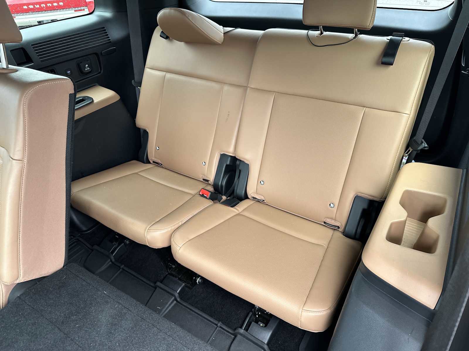 Used 2025 Hyundai Santa Fe Limited FWD image 26