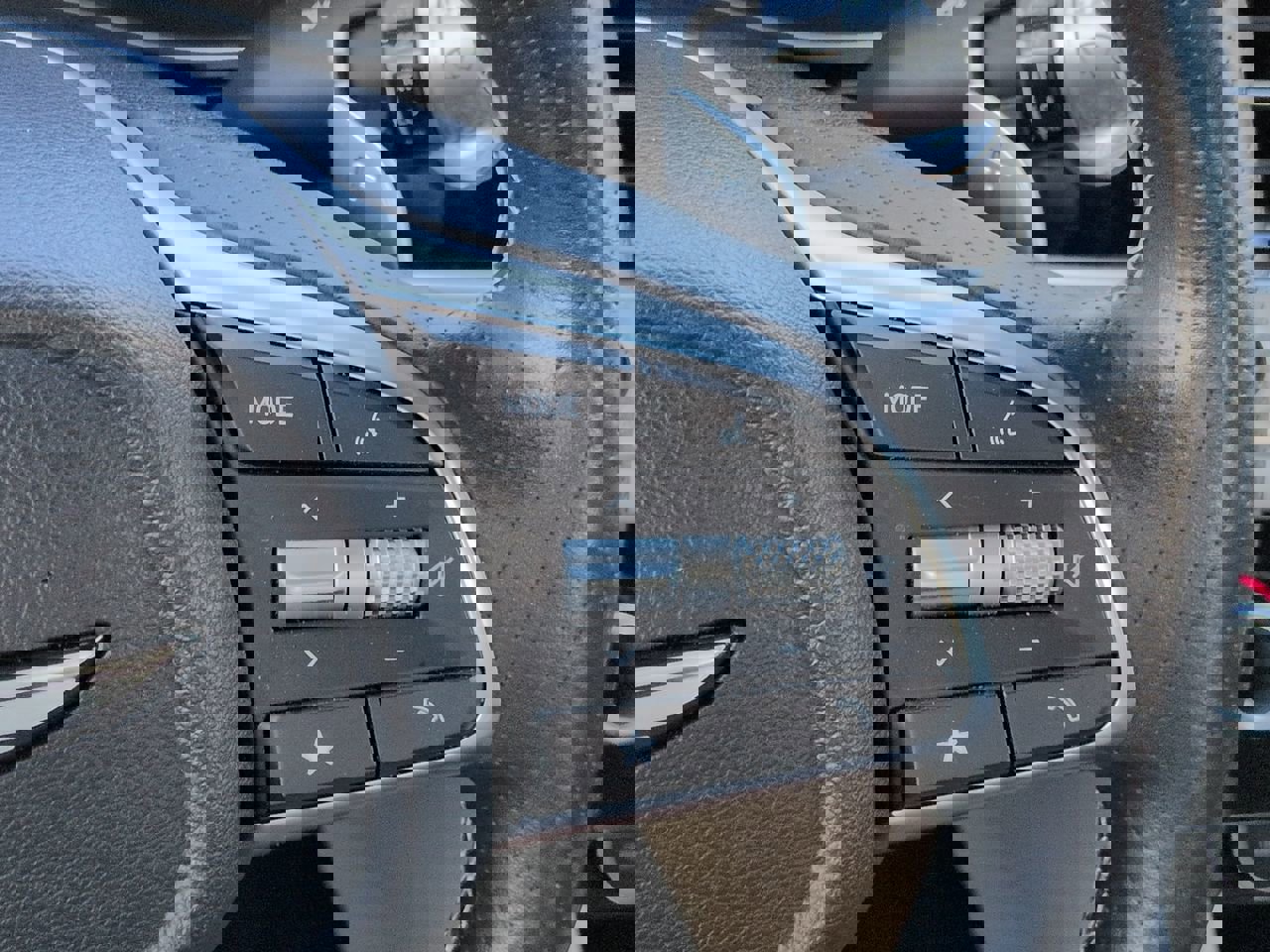 Used 2024 Genesis G70 2.5T image 27