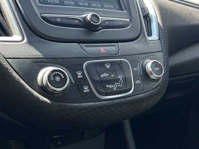 Used 2017 Chevrolet Malibu LS FWD image 32
