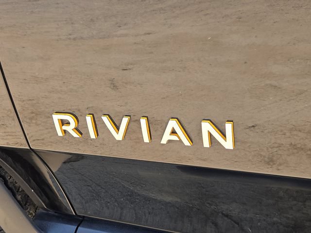 Used 2023 Rivian R1T Adventure AWD/4WD image 30