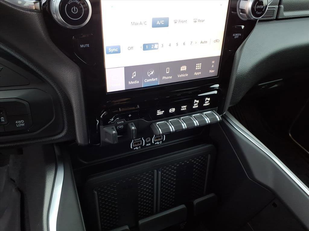 New 2026 RAM 3500 Laramie w/ Max Tow Package image 15