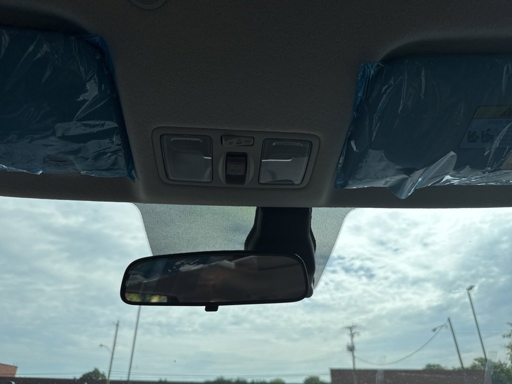 New 2025 Hyundai Venue SEL image 19