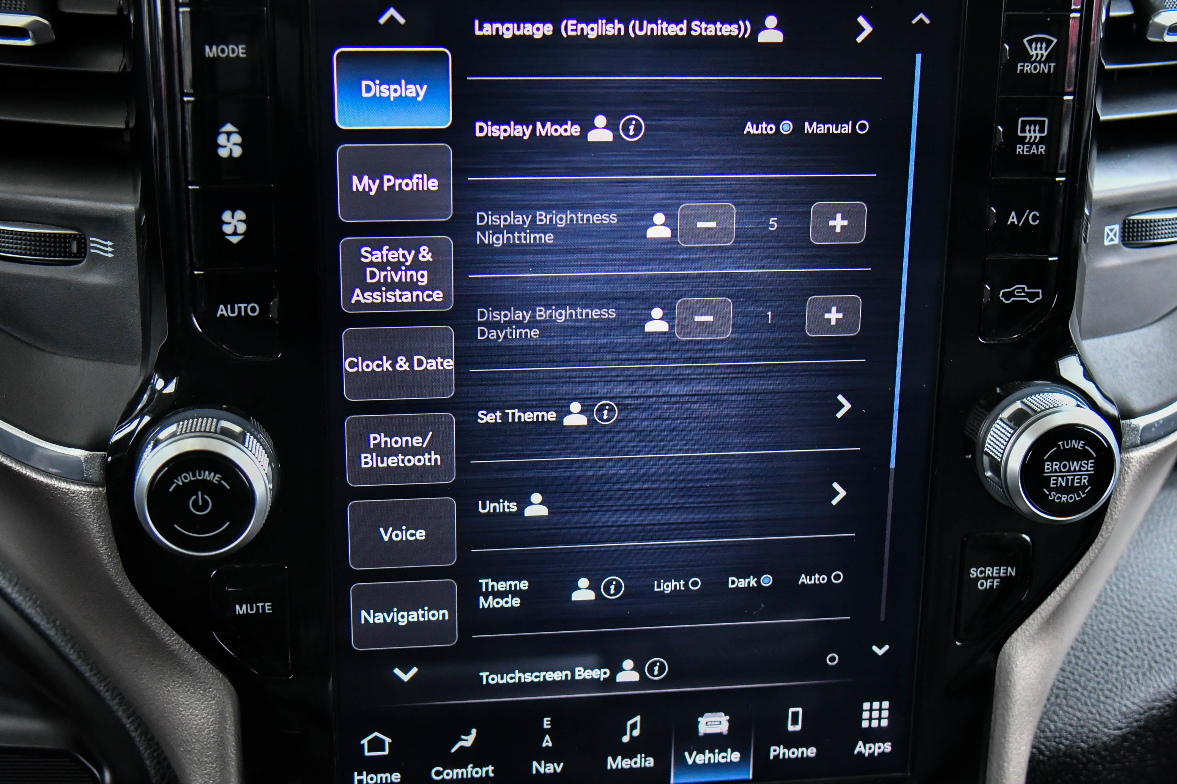 Used 2024 RAM 2500 Laramie image 24